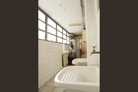 Apartamento à venda com 284m², 3 quartos e 3 vagas Apartamento à venda com 284m², 3 quartos e 3 vagasÁrea de Serviço