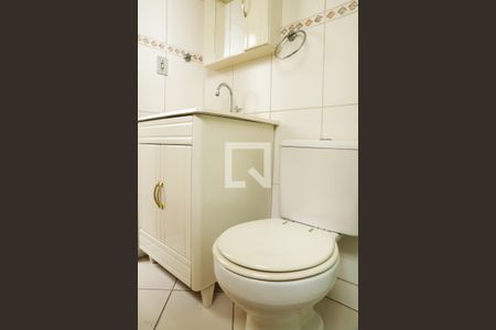 Apartamento à venda com 284m², 3 quartos e 3 vagas Apartamento à venda com 284m², 3 quartos e 3 vagasBanheiro da Suíte 1