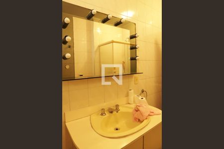 Apartamento à venda com 284m², 3 quartos e 3 vagas Apartamento à venda com 284m², 3 quartos e 3 vagasBanheiro