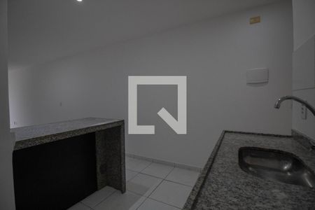 Cozinha  de apartamento para alugar com 1 quarto, 40m² em Curicica, Rio de Janeiro