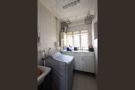 Apartamento à venda com 92m², 3 quartos e 2 vagas Apartamento à venda com 92m², 3 quartos e 2 vagasÁrea de Serviço