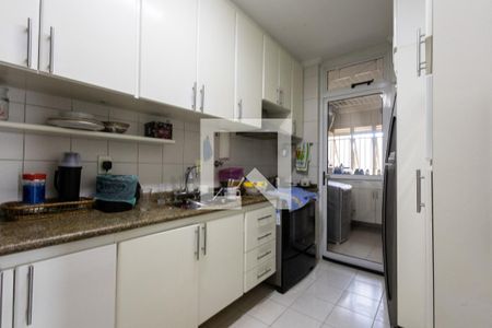 Apartamento à venda com 92m², 3 quartos e 2 vagas Apartamento à venda com 92m², 3 quartos e 2 vagasCozinha