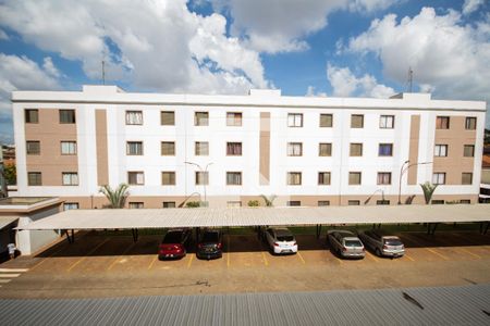 Vista da Sala de apartamento para alugar com 2 quartos, 47m² em Ipiranga, Ribeirão Preto