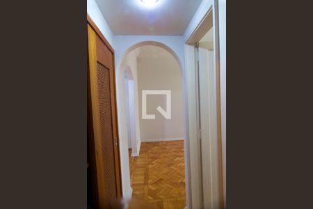 Corredor de apartamento para alugar com 2 quartos, 72m² em Copacabana, Rio de Janeiro