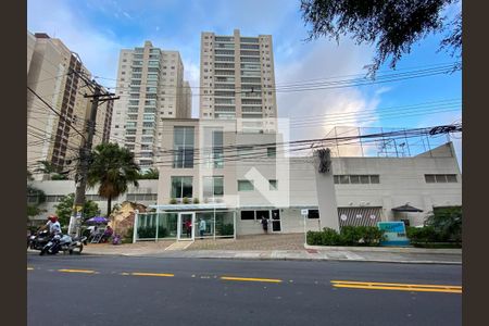 Apartamento à venda com 130m², 3 quartos e 2 vagasFachada