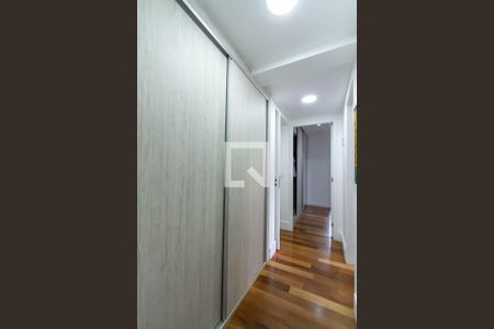 Apartamento à venda com 130m², 3 quartos e 2 vagasCorredor dos Quartos