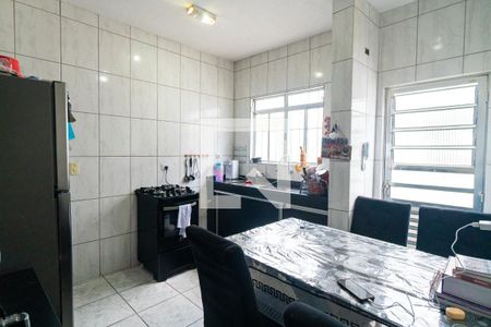 Casa à venda com 200m², 4 quartos e 2 vagasCasa 1 - Cozinha