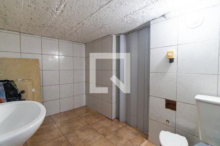 Casa à venda com 200m², 4 quartos e 2 vagasCasa 2 - Banheiro de Serviço