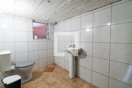 Casa à venda com 200m², 4 quartos e 2 vagasCasa 2 - Banheiro de Serviço