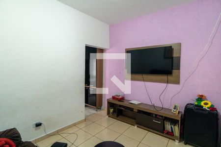 Casa 1 - Sala de casa à venda com 4 quartos, 200m² em Jardim Oriental, São Paulo