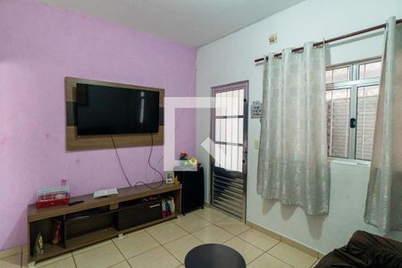 Casa 1 - Sala de casa à venda com 4 quartos, 200m² em Jardim Oriental, São Paulo