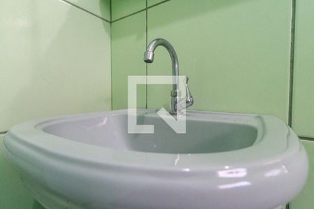 Casa à venda com 200m², 4 quartos e 2 vagasCasa 1 - Banheiro Detalhe