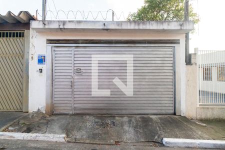 Casa à venda com 200m², 4 quartos e 2 vagasFachada