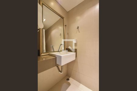 Casa à venda com 220m², 4 quartos e sem vagaBanheiro 03