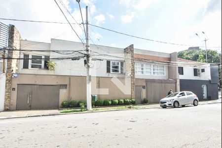 Casa à venda com 220m², 4 quartos e sem vagaFachada 