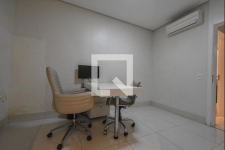 Casa à venda com 220m², 4 quartos e sem vagaSuíte 02