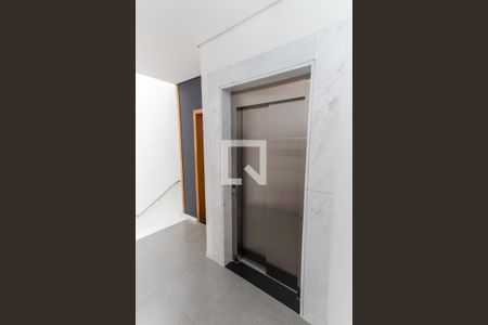 Apartamento para alugar com 72m², 2 quartos e sem vaga Apartamento para alugar com 72m², 2 quartos e sem vagaElevador