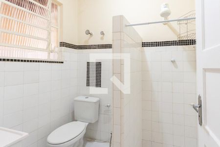 Banheiro de casa para alugar com 1 quarto, 45m² em Grajau, Rio de Janeiro