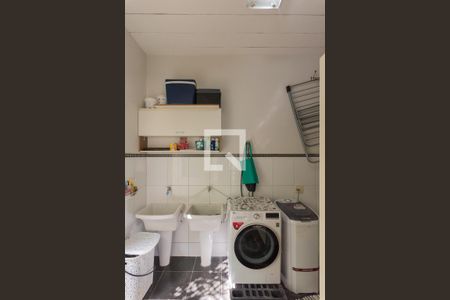 Casa de condomínio para alugar com 234m², 3 quartos e 2 vagas Casa de condomínio para alugar com 234m², 3 quartos e 2 vagasÁrea de Serviço