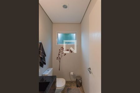 Casa de condomínio para alugar com 234m², 3 quartos e 2 vagas Casa de condomínio para alugar com 234m², 3 quartos e 2 vagasLavabo