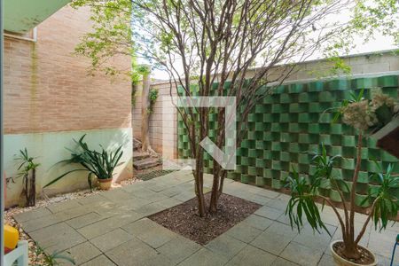 Casa de condomínio para alugar com 234m², 3 quartos e 2 vagas Casa de condomínio para alugar com 234m², 3 quartos e 2 vagasJardim