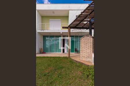Casa de condomínio para alugar com 234m², 3 quartos e 2 vagas Casa de condomínio para alugar com 234m², 3 quartos e 2 vagasQuintal