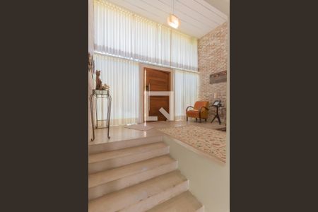 Hall de Entrada de casa de condomínio para alugar com 3 quartos, 234m² em Swiss Park, Campinas