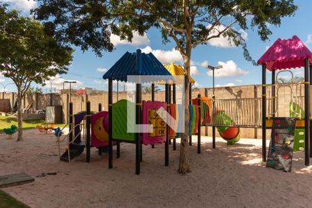 Casa de condomínio para alugar com 234m², 3 quartos e 2 vagas Casa de condomínio para alugar com 234m², 3 quartos e 2 vagasÁrea Comum - Playground