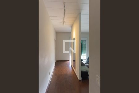 Casa de condomínio para alugar com 234m², 3 quartos e 2 vagas Casa de condomínio para alugar com 234m², 3 quartos e 2 vagasSuíte