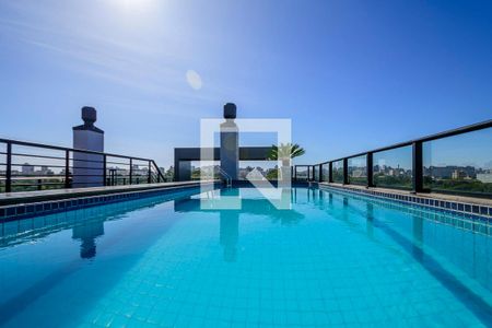 Studio à venda com 32m², 1 quarto e 1 vaga Studio à venda com 32m², 1 quarto e 1 vagaÁrea comum - Piscina