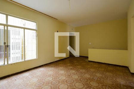 Sala de casa à venda com 3 quartos, 130m² em Vila Pita, São Paulo