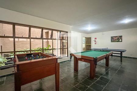 Apartamento para alugar com 110m², 3 quartos e 1 vaga Apartamento para alugar com 110m², 3 quartos e 1 vagaÁrea comum - salão de jogos