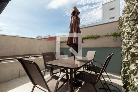 Apartamento à venda com 113m², 1 quarto e 1 vaga Apartamento à venda com 113m², 1 quarto e 1 vagaTerceiro piso - área externa