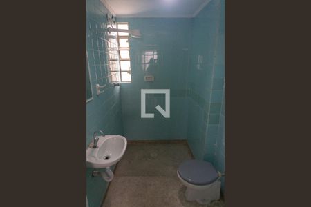 Banheiro de kitnet/studio para alugar com 1 quarto, 40m² em Bela Vista, São Paulo