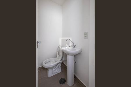 Apartamento à venda com 107m², 2 quartos e 1 vaga Apartamento à venda com 107m², 2 quartos e 1 vagaÁrea de Serviço - Banheiro