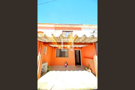 Casa de condomínio à venda com 170m², 2 quartos e 1 vagaFachada