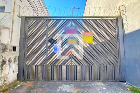 Casa de condomínio à venda com 170m², 2 quartos e 1 vaga Casa de condomínio à venda com 170m², 2 quartos e 1 vagaFachada
