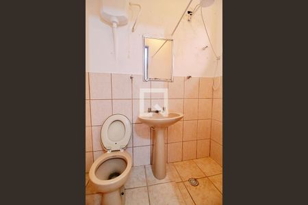 Casa de condomínio à venda com 170m², 2 quartos e 1 vagaBanheiro de serviço