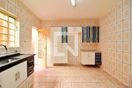 Casa de condomínio à venda com 170m², 2 quartos e 1 vagaCozinha