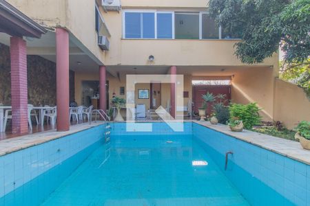 Casa à venda com 345m², 4 quartos e 3 vagasPiscina