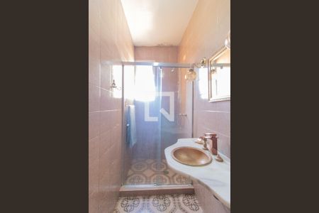 Casa à venda com 345m², 4 quartos e 3 vagasBanheiro Corredor 1