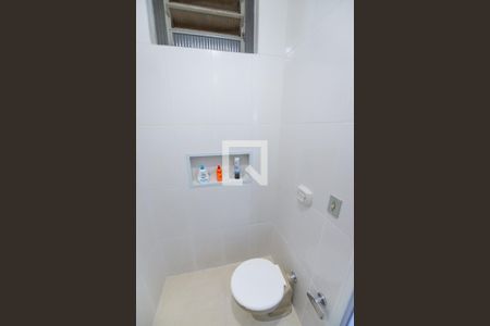 Banheiro de apartamento para alugar com 1 quarto, 40m² em Centro, Taubaté