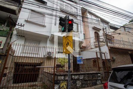 Apartamento para alugar com 81m², 3 quartos e sem vaga Apartamento para alugar com 81m², 3 quartos e sem vagaPlaquinha - Fachada