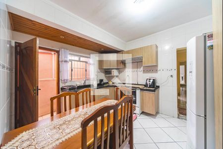 Casa para alugar com 115m², 3 quartos e 2 vagas Casa para alugar com 115m², 3 quartos e 2 vagasCozinha
