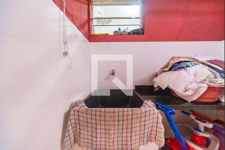 Casa para alugar com 115m², 3 quartos e 2 vagas Casa para alugar com 115m², 3 quartos e 2 vagasCorredor Lateral