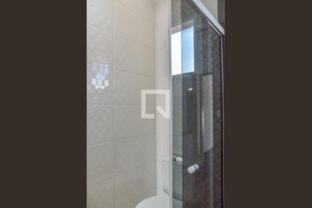 Casa à venda com 130m², 3 quartos e 2 vagasBanheiro