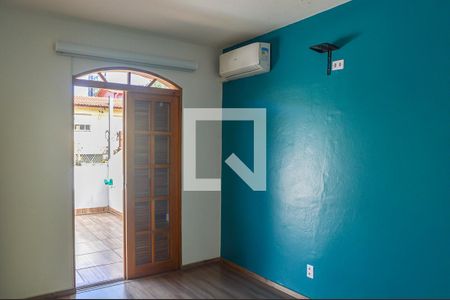 Casa à venda com 130m², 3 quartos e 2 vagasQuarto 3