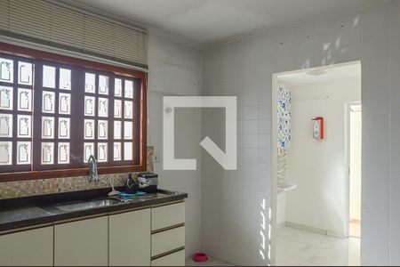 Casa à venda com 130m², 3 quartos e 2 vagasCozinha