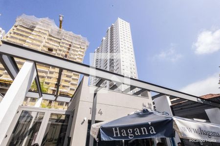 Apartamento para alugar com 55m², 2 quartos e 1 vaga Apartamento para alugar com 55m², 2 quartos e 1 vagaFachada
