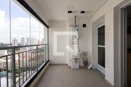 Apartamento para alugar com 55m², 2 quartos e 1 vaga Apartamento para alugar com 55m², 2 quartos e 1 vagaVaranda
